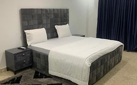 Weena Hotel & Resort